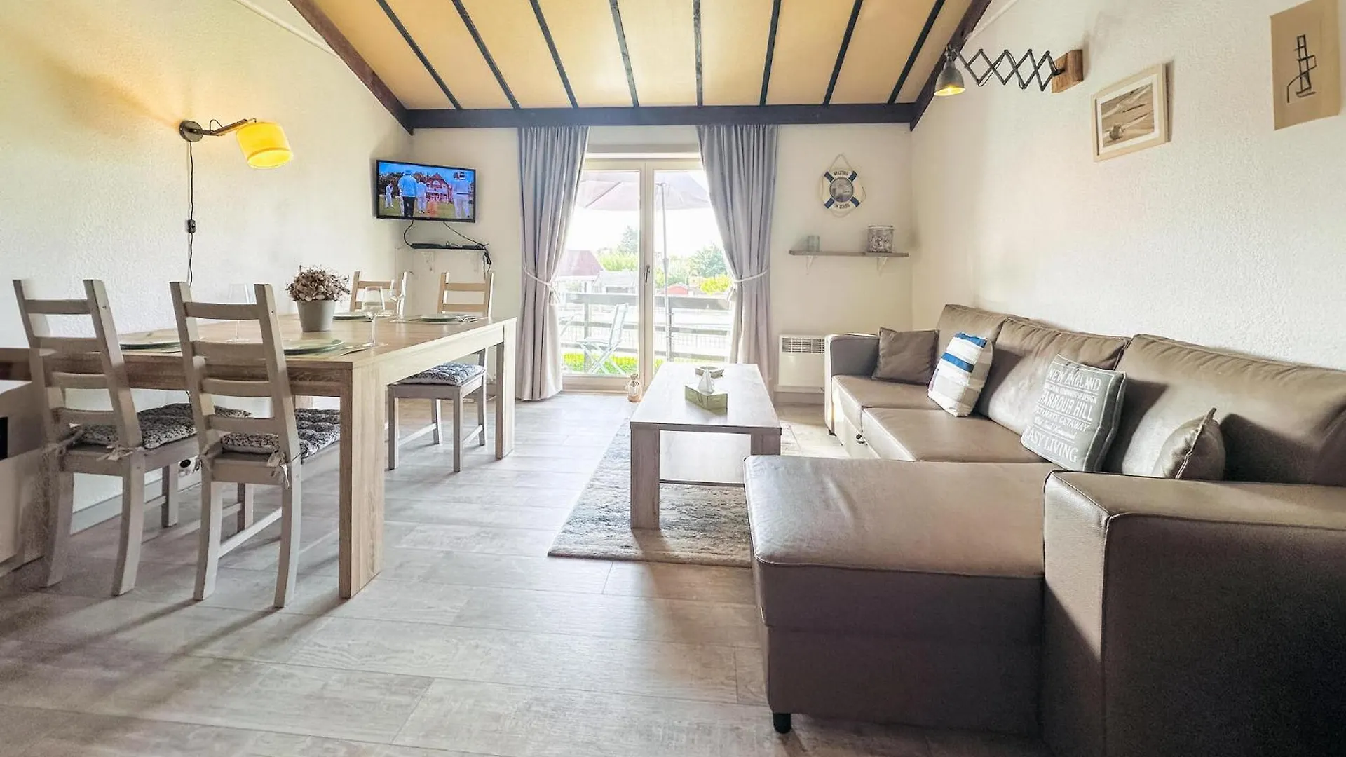 Stunning Apartment In Bredene With Wifi 0*,  Belgien