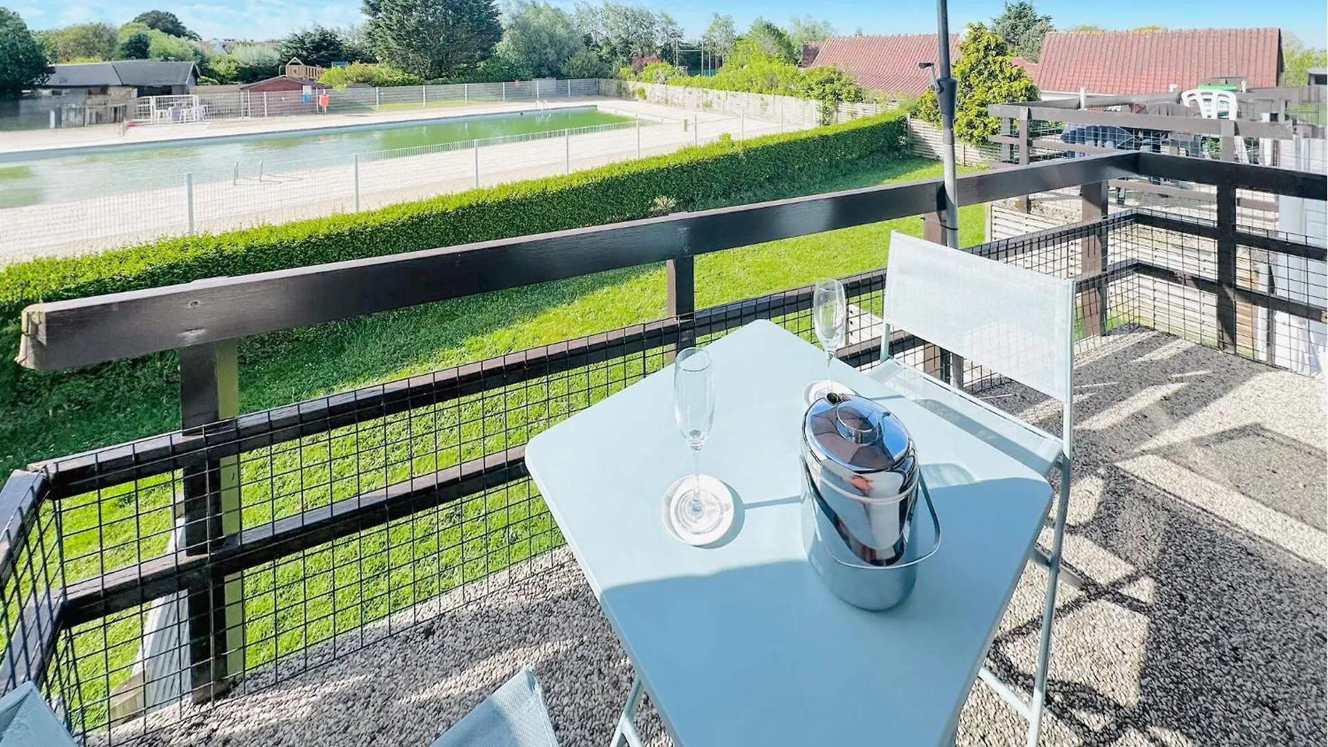 Stunning Apartment In Bredene With Wifi